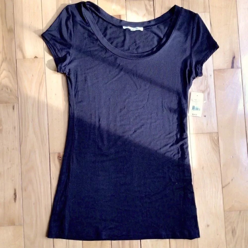 LIME BLUE SCOOP NECK BLACK TEE L NWT